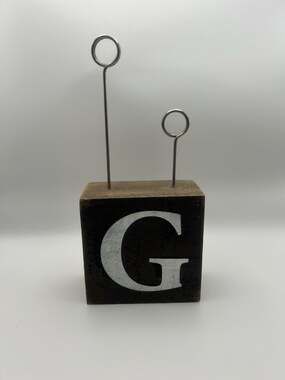 Sixtrees 4x4 Letter G Decorative Photo/Card Clip Holder